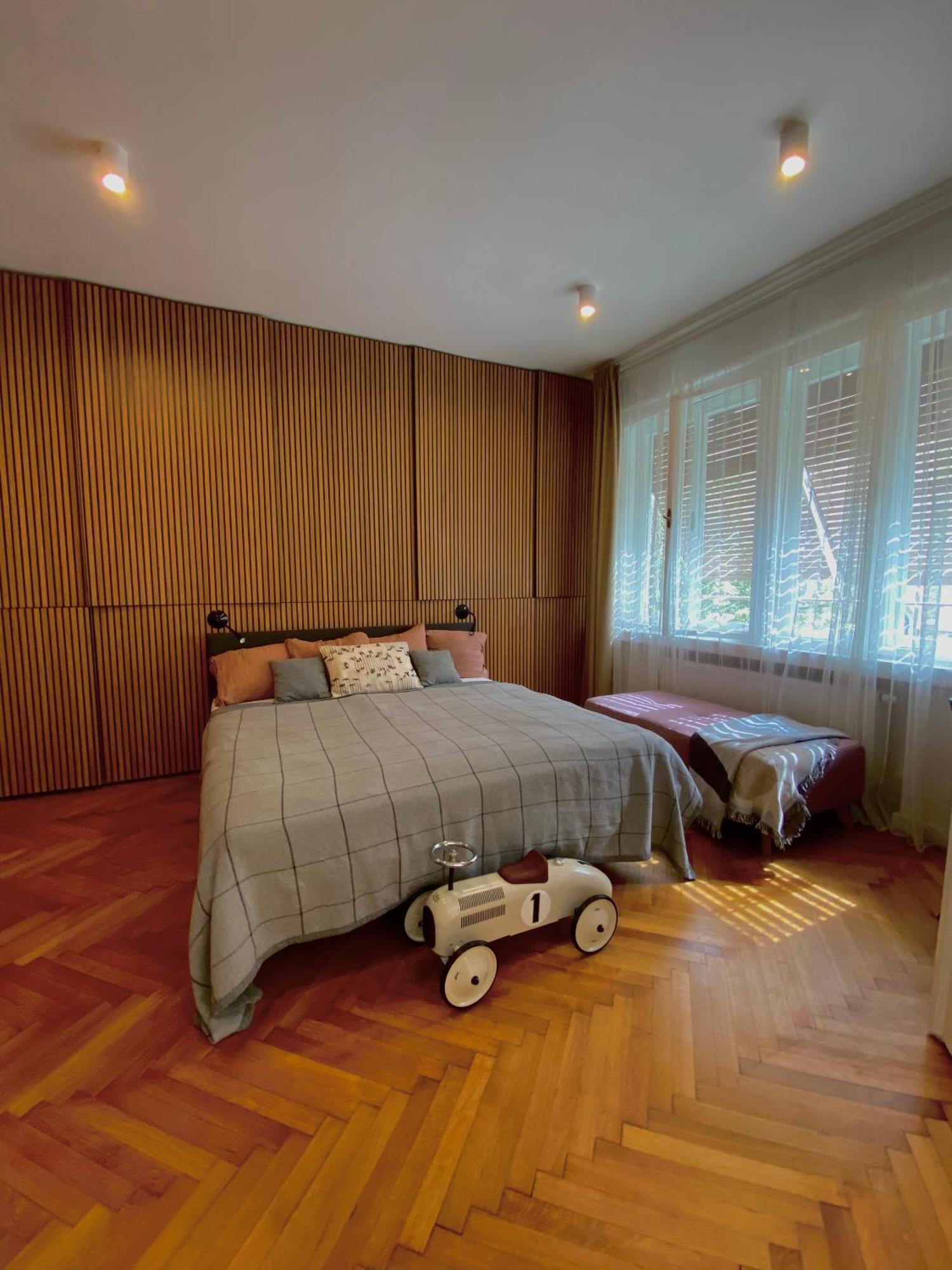 Franakrala Apartment In Old Town Close To Presidential Palace Pressburg Exterior foto